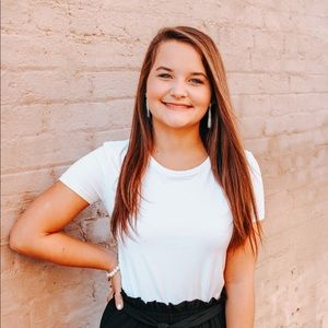 Meet your Posher, Michaela